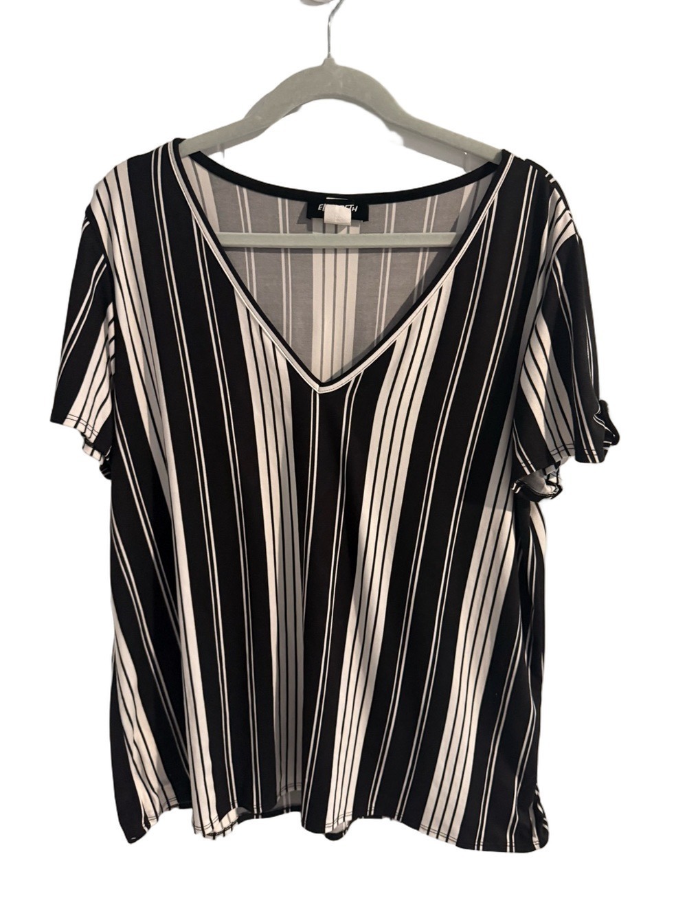 Elizabeth 2X Black & White Striped V-Neck Blouse Roll Tab Sleeve Plus Size